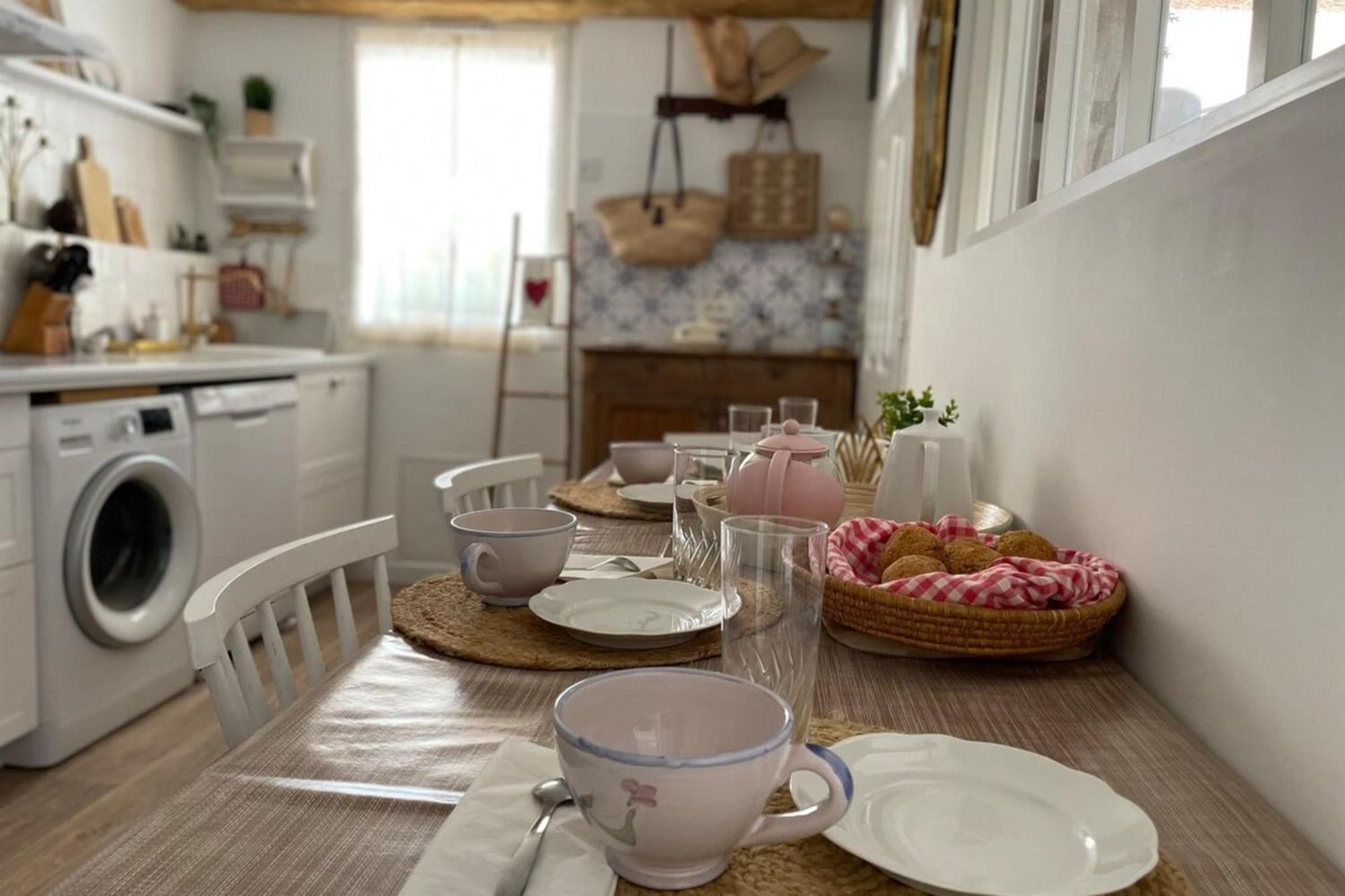 Charming Air-Conditioned One-Bedroom 150M From Cavaliere Beach Le Lavandou Bagian luar foto