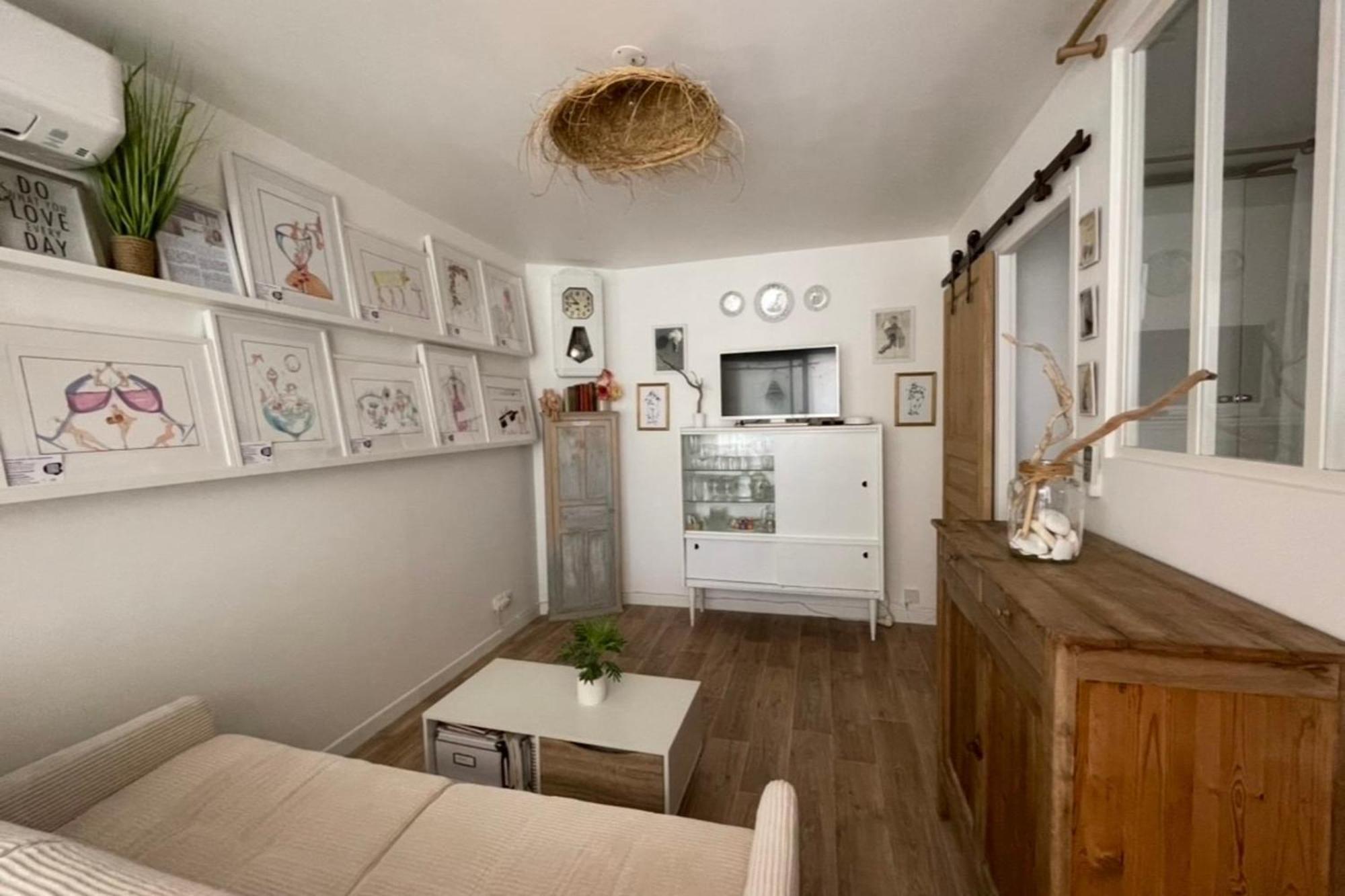 Charming Air-Conditioned One-Bedroom 150M From Cavaliere Beach Le Lavandou Bagian luar foto